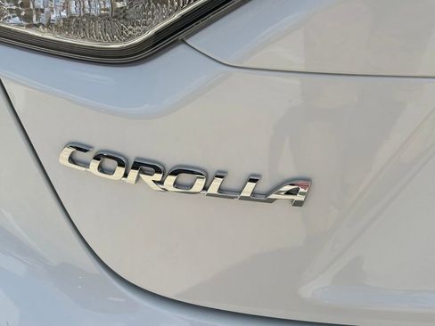 Used 2026 Toyota Corolla SE image 12