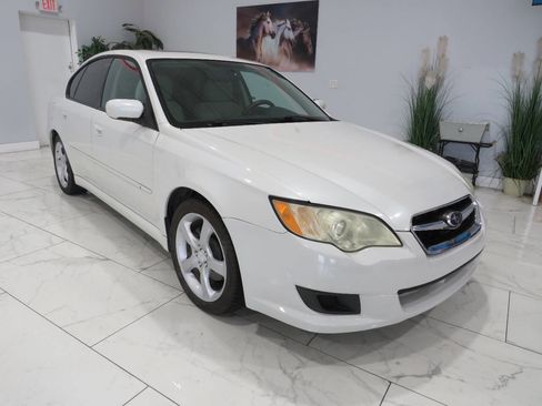 Used 2009 Subaru Legacy 2.5i Special Edition image 2
