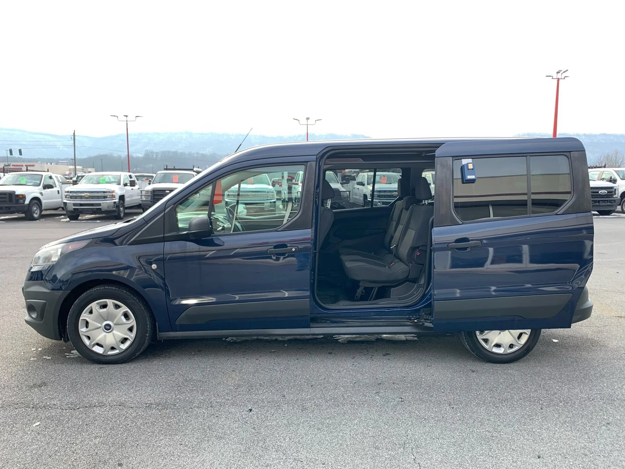 Used 2016 Ford Transit Connect XL FWD image 21