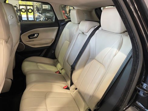 Used 2017 Land Rover Range Rover Evoque HSE image 28