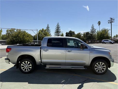 Used 2010 Toyota Tundra Limited AWD/4WD image 5