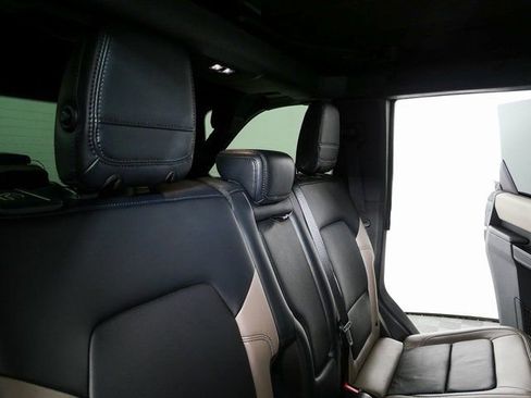 Used 2024 Ford Bronco Wildtrak image 19