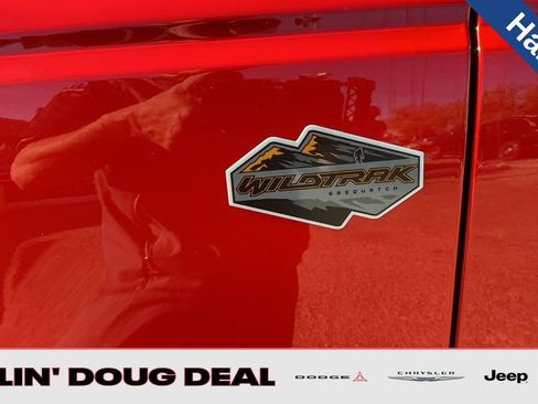 Used 2024 Ford Bronco Wildtrak image 14