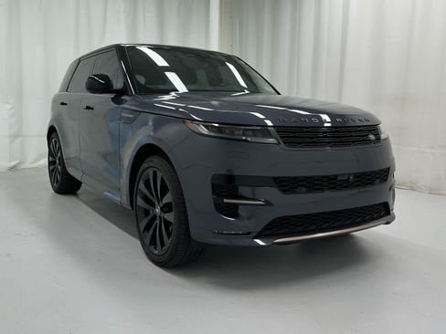 Used 2025 Land Rover Range Rover Sport Autobiography AWD/4WD image 1