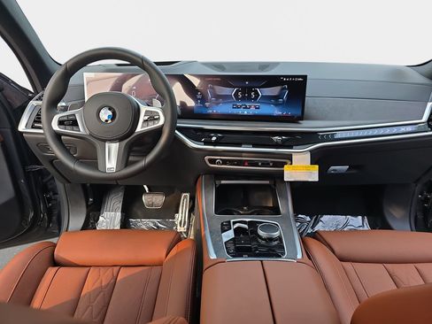 New 2026 BMW X5 xDrive40i w/ M Sport Package AWD/4WD image 12