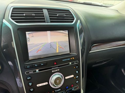 Used 2016 Ford Explorer Platinum AWD/4WD image 51