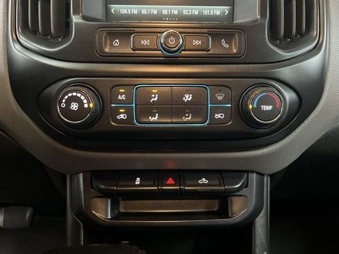 Used 2018 Chevrolet Colorado W/T w/ WT Convenience Package RWD image 17