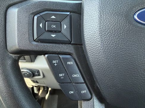 Used 2021 Ford F250 XLT w/ XLT Premium Package AWD/4WD image 36