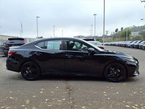 Used 2023 Nissan Sentra SR w/ Midnight Edition Package image 4