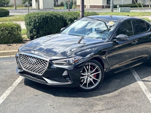 Used 2019 Genesis G70 3.3T Advanced w/ Elite Package RWD image 3