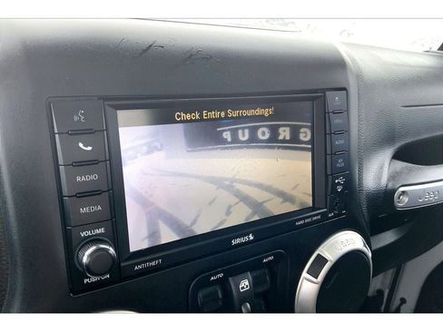 Used 2017 Jeep Wrangler Unlimited Sahara w/ LED Lighting Group image 21