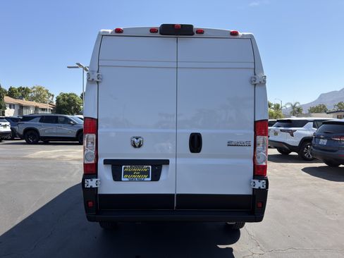 Used 2025 RAM ProMaster 2500 w/ Convenience Group FWD image 7