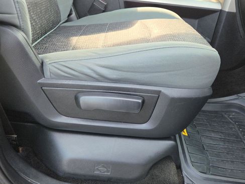 Used 2015 RAM 1500 Big Horn AWD/4WD image 18