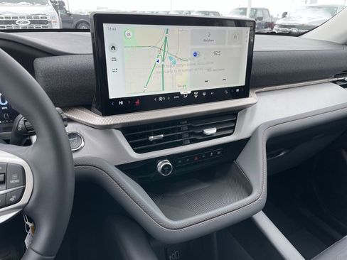 New 2026 Ford Explorer Active image 12