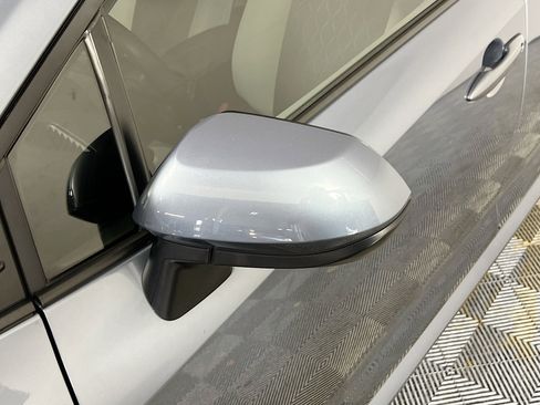 Used 2025 Toyota Corolla LE image 13