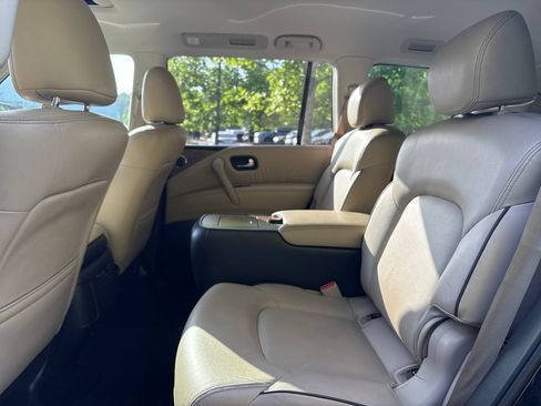 Used 2022 Nissan Armada SL w/ Captain's Chairs Package AWD/4WD image 23