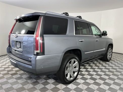 Used 2020 Cadillac Escalade Premium Luxury image 7