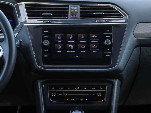 Certified 2023 Volkswagen Tiguan SE R-Line FWD image 13