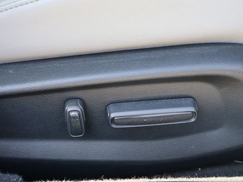Used 2018 Honda Accord Touring image 33