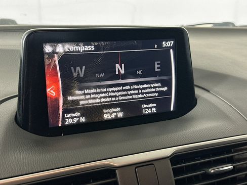 Used 2018 MAZDA MAZDA3 Touring image 22