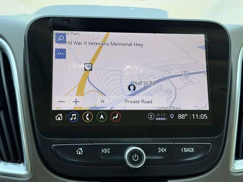 Used 2024 Chevrolet Malibu LT FWD image 4
