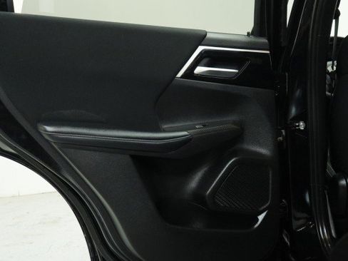 Used 2024 Mitsubishi Outlander ES FWD image 30