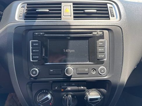 Used 2012 Volkswagen Jetta TDI FWD image 17
