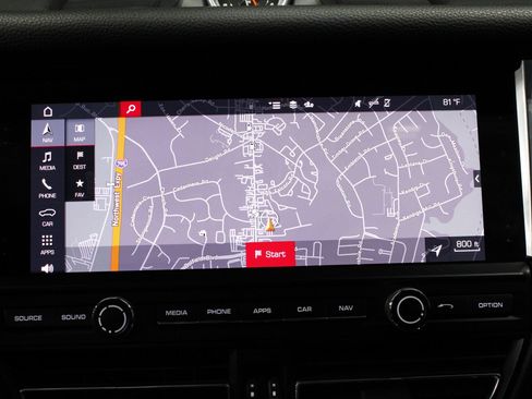 Certified 2021 Porsche Macan AWD/4WD image 12