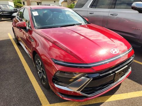 Used 2025 Hyundai Sonata SEL image 1