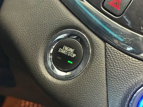 Used 2016 Chevrolet Impala LTZ w/ Enhanced Convenience Package FWD image 18