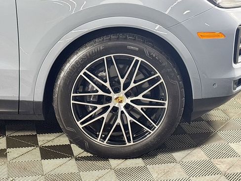 Used 2024 Porsche Cayenne Coupe w/ Premium Package Plus image 24