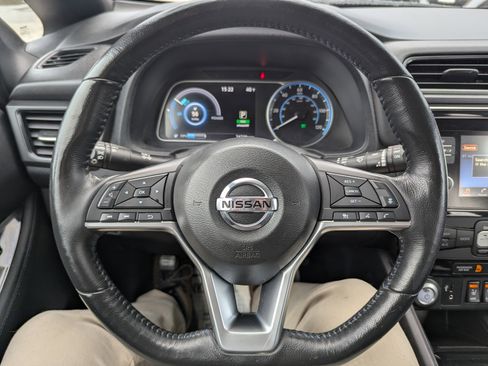 Used 2019 Nissan Leaf SV w/ SV All Weather Package image 22