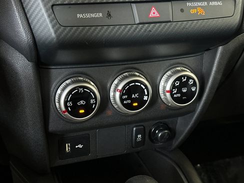 Used 2025 Mitsubishi Outlander Sport ES AWD/4WD image 18
