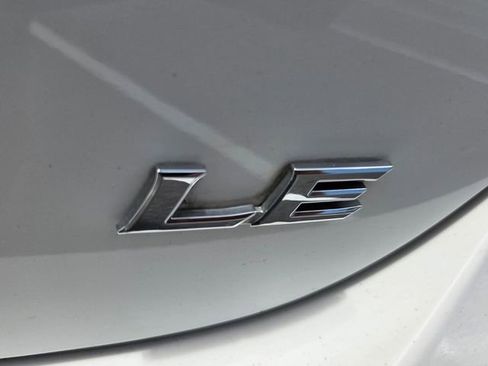 Used 2021 Toyota Camry LE FWD image 12