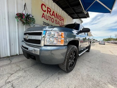 Used 2009 Chevrolet Silverado 1500 LT RWD image 2
