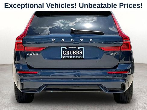 Used 2025 Volvo XC60 B5 Plus AWD/4WD image 5
