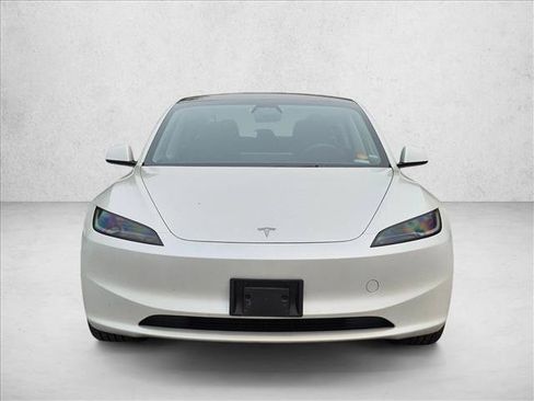 Used 2025 Tesla Model 3 Long Range RWD image 2