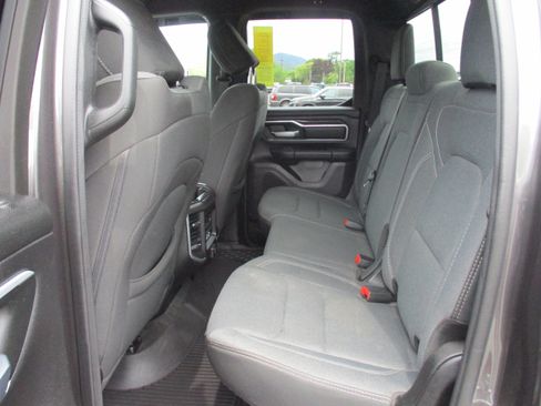 Used 2022 RAM 1500 Big Horn AWD/4WD image 12