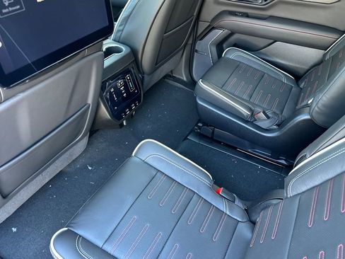 New 2026 GMC Yukon XL AT4 Ultimate AWD/4WD image 12