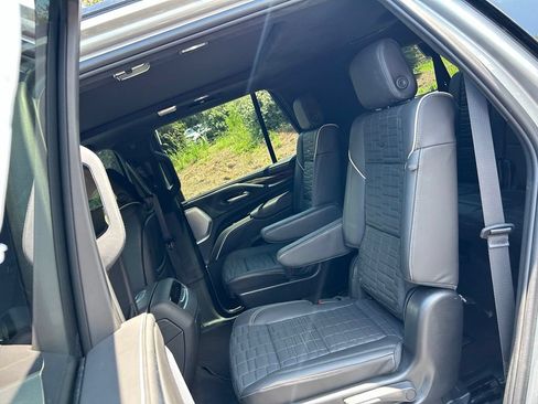 Used 2024 Cadillac Escalade Sport Platinum w/ LPO, ONYX Package AWD/4WD image 45