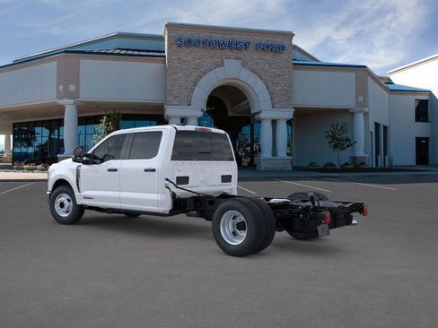 New 2025 Ford F350 XL w/ XL Chrome Package image 4