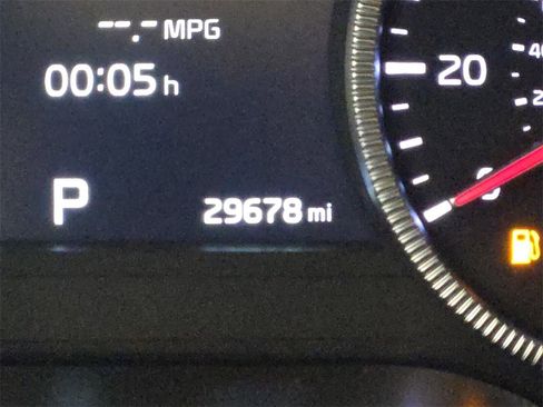 Used 2021 Kia Telluride SX w/ SX Prestige Package image 25