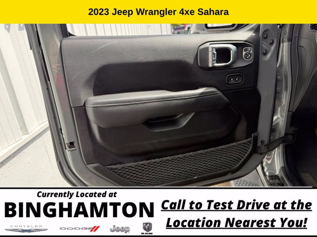 Used 2023 Jeep Wrangler Unlimited Sahara w/ Dual Top Group AWD/4WD image 9
