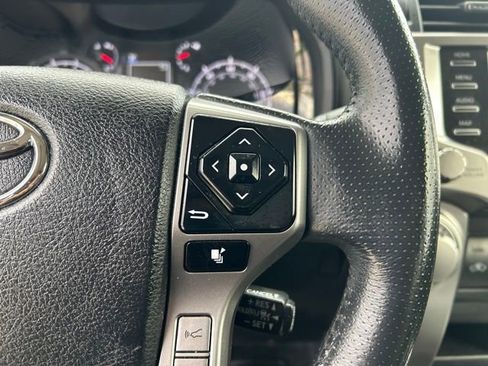 Used 2022 Toyota 4Runner SR5 Premium w/ Moonroof Package AWD/4WD image 12