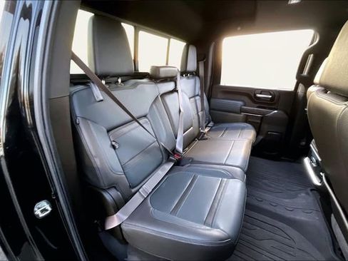 Used 2022 GMC Sierra 2500 Denali w/ Denali Ultimate Package image 17