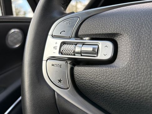 Used 2024 Genesis GV80 2.5T image 16