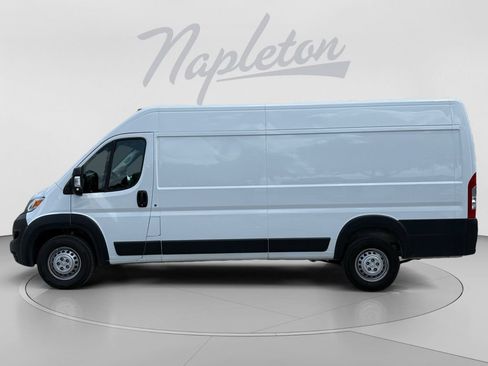 Used 2025 RAM ProMaster 3500 w/ Convenience Group FWD image 4