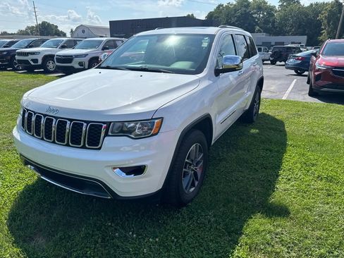 Used 2018 Jeep Grand Cherokee Limited AWD/4WD image 3