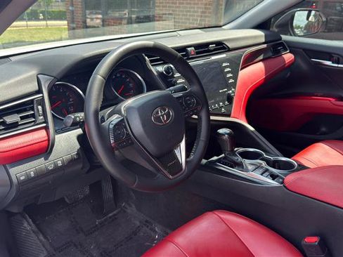 Used 2019 Toyota Camry XSE FWD image 12