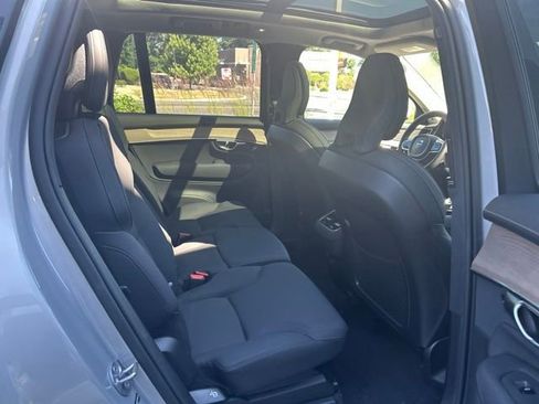 Certified 2025 Volvo XC90 B6 Plus AWD/4WD image 12